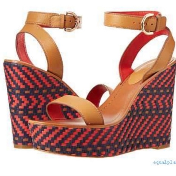 Coach Shoes - Coach Jemma Platform Leather Sandals size 7